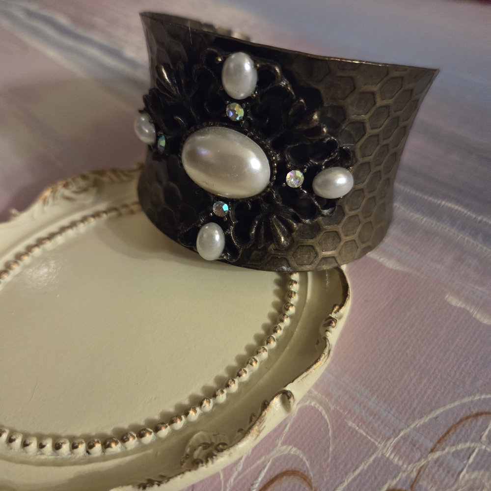 Vintage Bronze-Tone Pearl Accent Cuff Bracelet